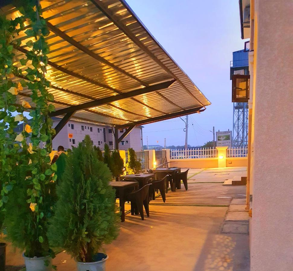 Greys House 19 Airport Hotel Abudża Zewnętrze zdjęcie